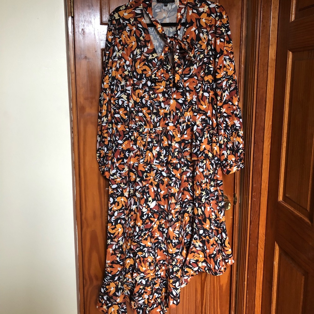 NWT ELOQUII Orange Fall Autumn Leaf Tie Neck dress size 18 plus size